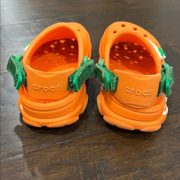 CROCS  Carrots kids size 9 - Picture 6 of 11